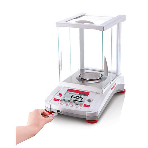 Waga analityczna OHAUS® ADVENTURER® AX224M kalibracja wewnętrzna legalizowana